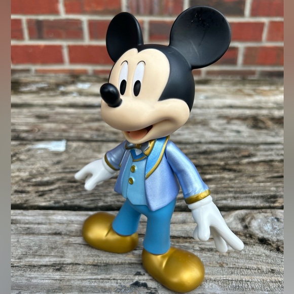 Walt Disney World 50th Anniversary Mickey Mouse Articulated Posable Figure A8 - Picture 4 of 8